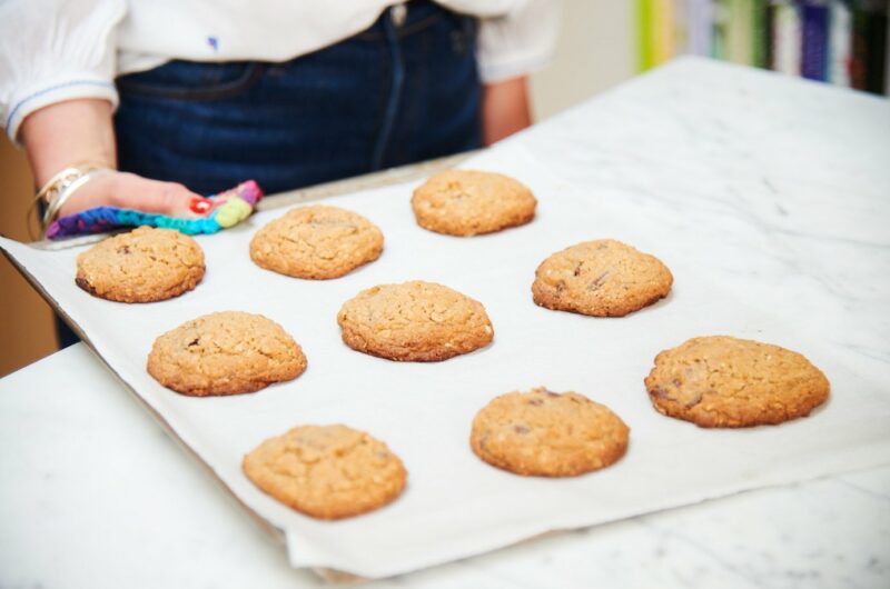 Oatmeal Peanut Butter Chocolate Cookies